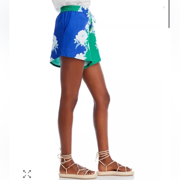 FARM Rio
Garden Soft Shorts - Picture 3 of 12